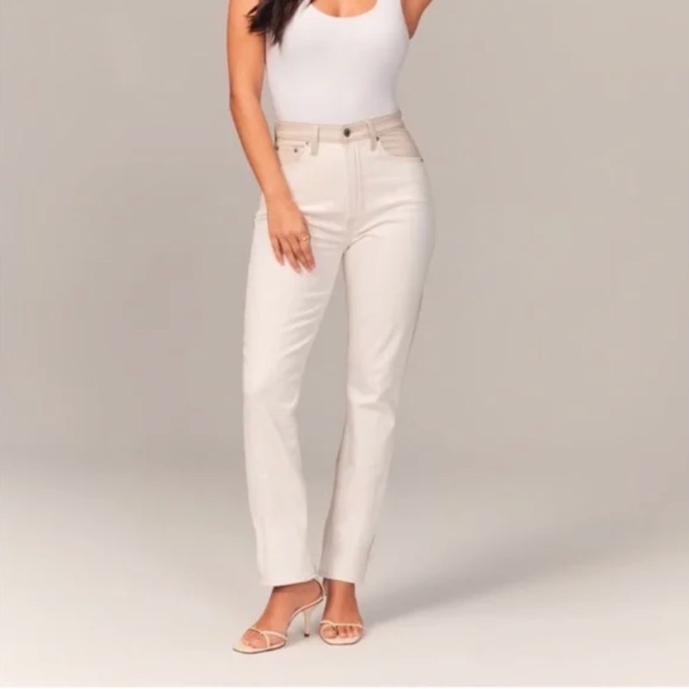Abercrombie & Fitch Women's Curve Love ‘The 90’s Relaxed’ Jeans
